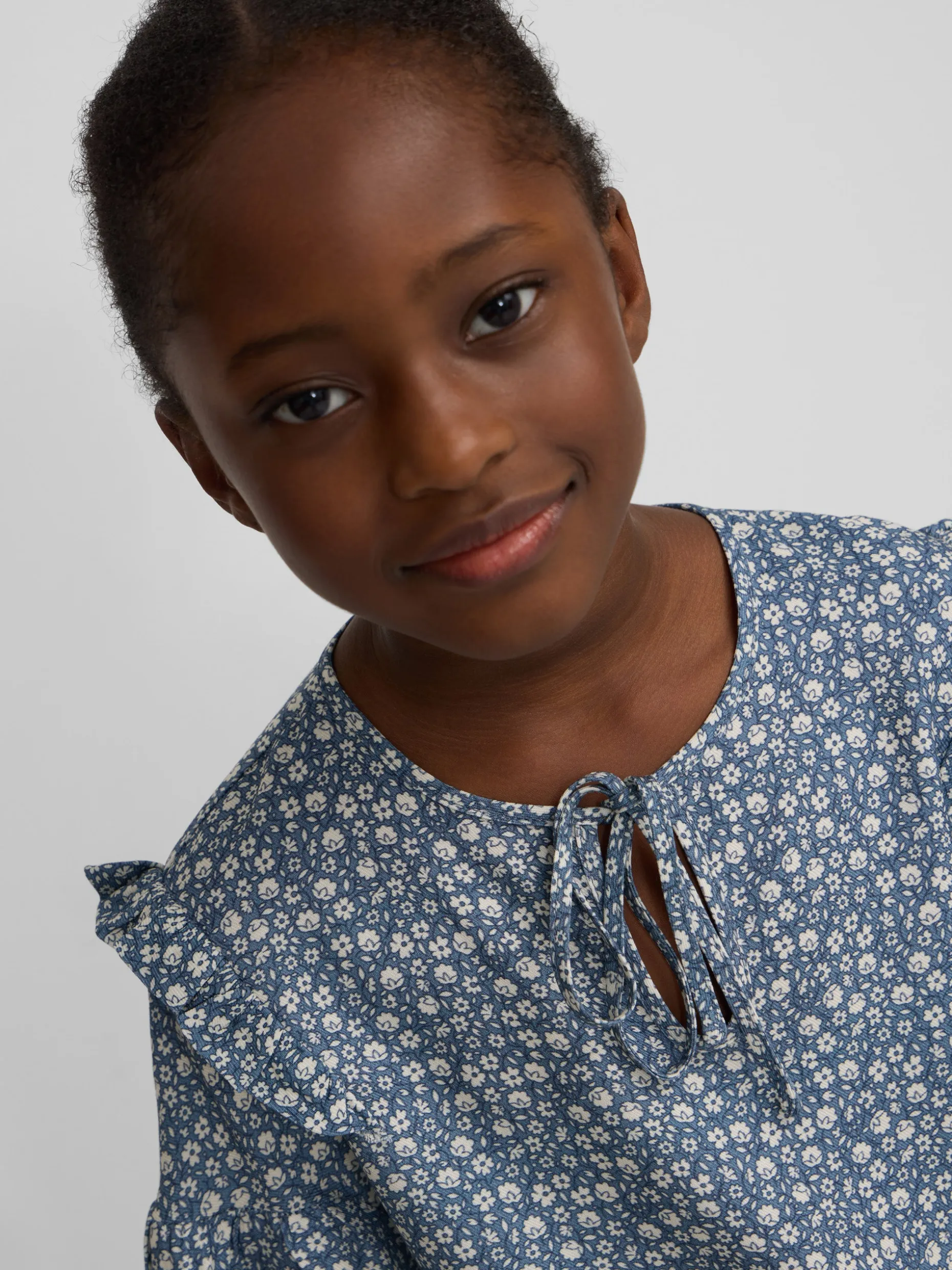 Blusa girl estampado flores azul claro