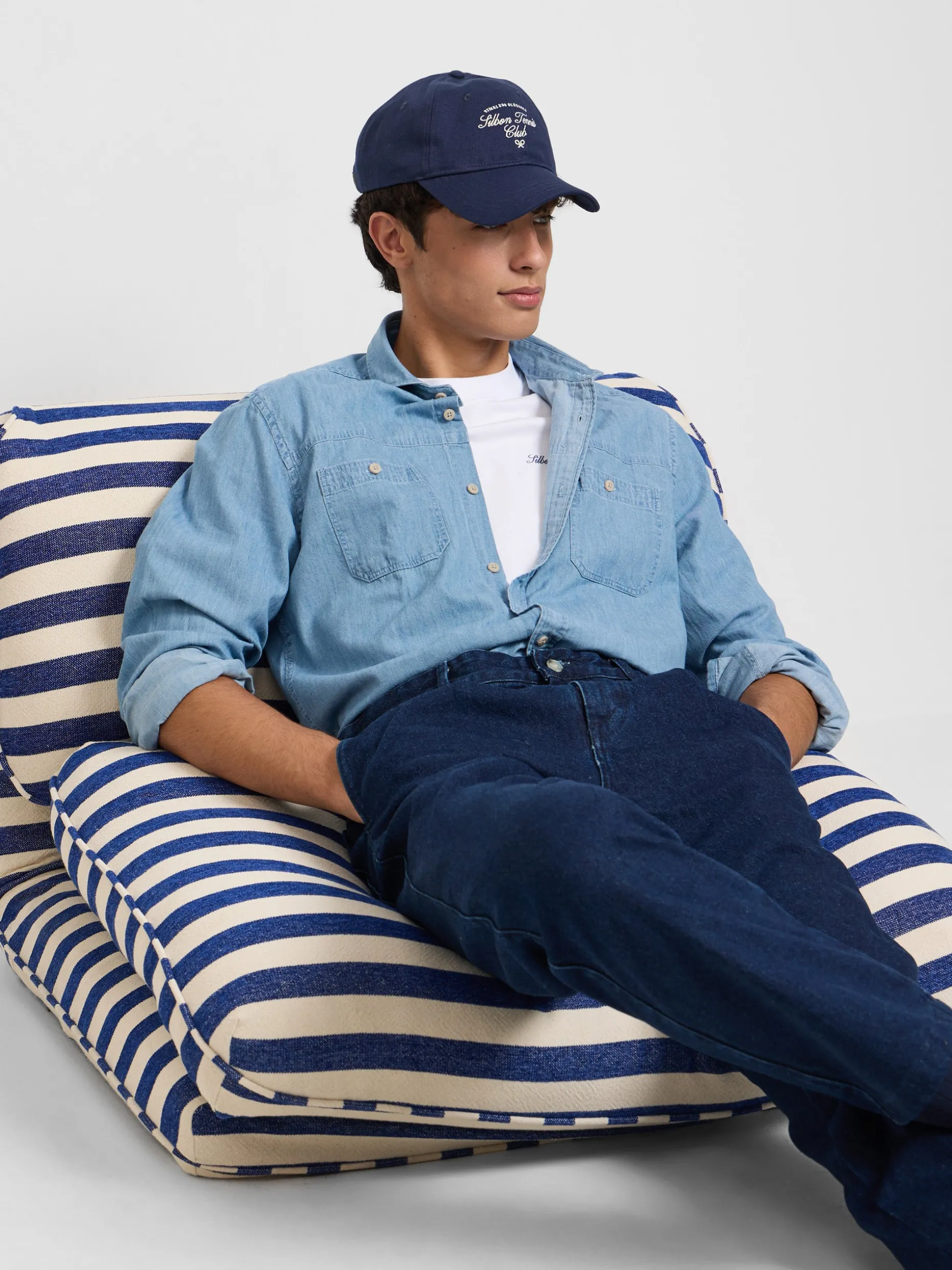 Camisa sport denim bolsillos azul claro