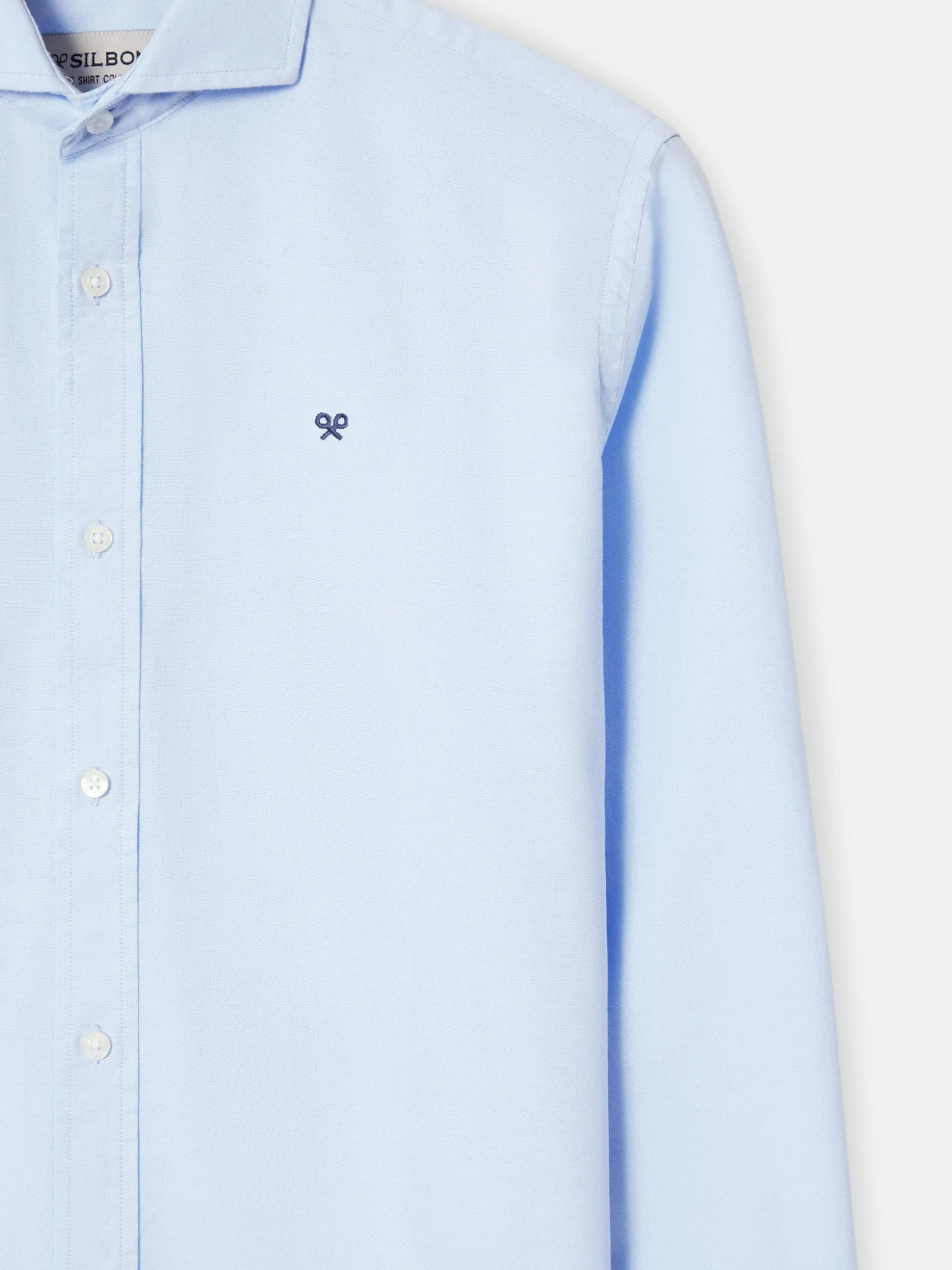 Camisa sport oxford cutaway celeste