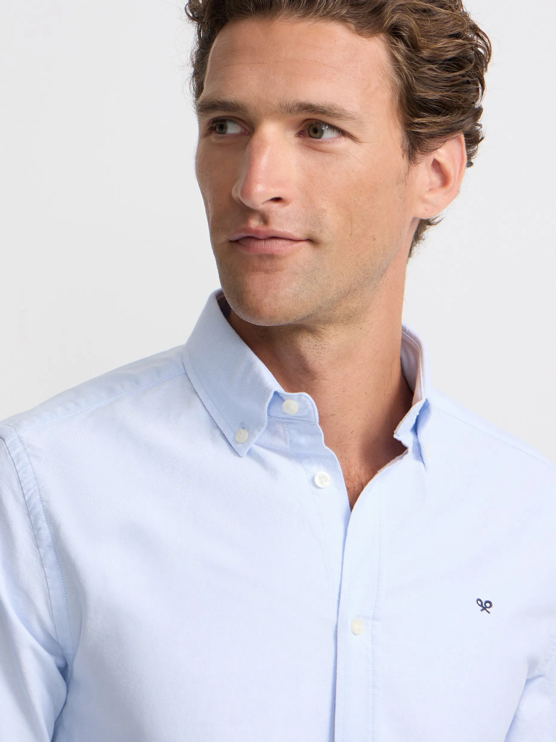 Camisa sport oxford regular fit celeste