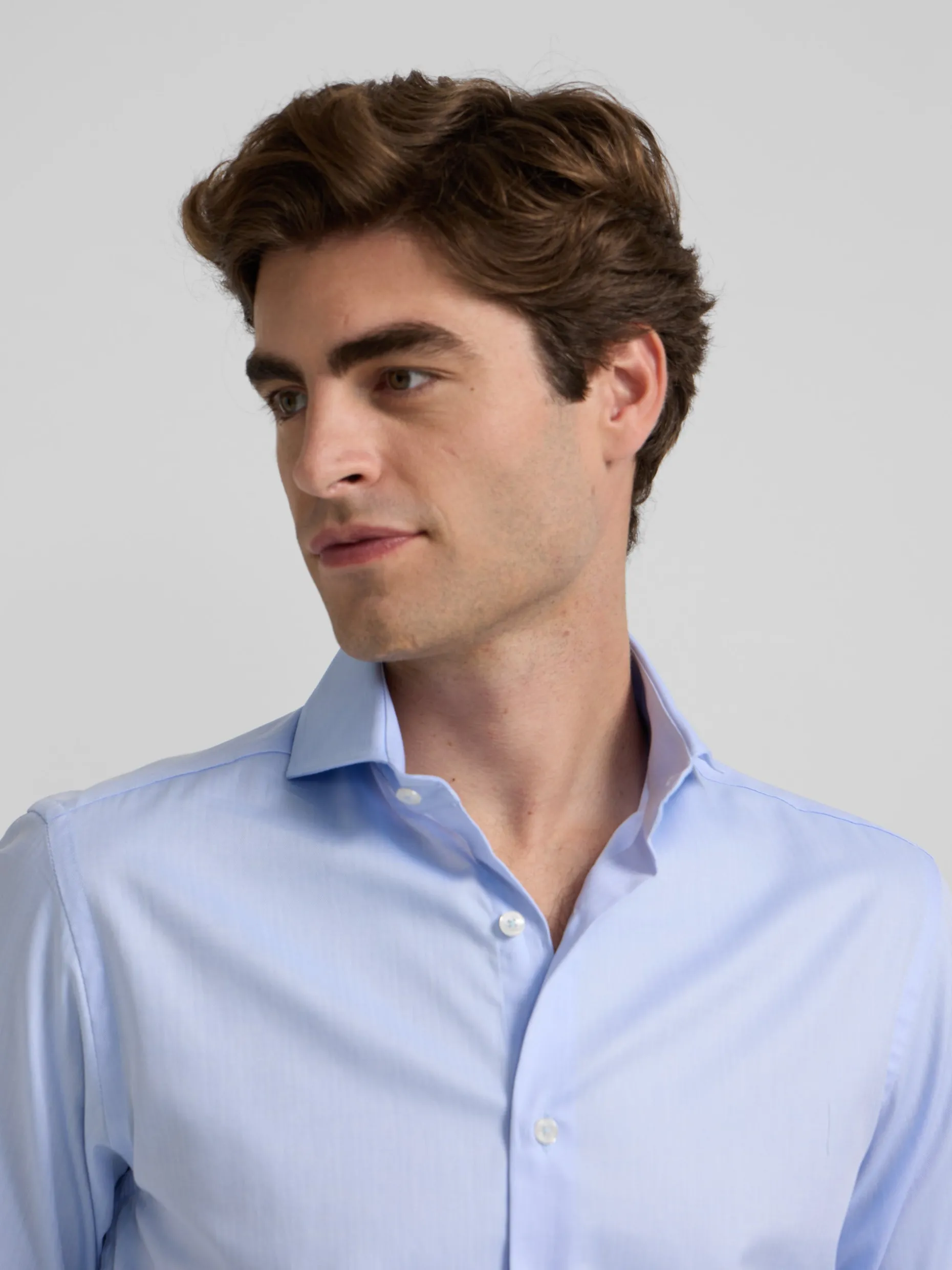 Camisa vestir espiga celeste puño doble