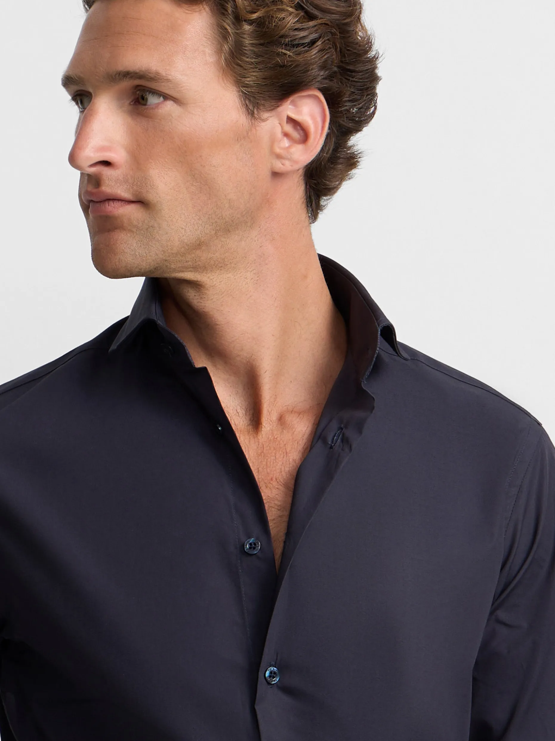 Camisa vestir lisa azul marino