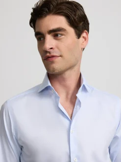 Camisa vestir puño simple celeste clara