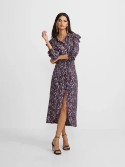 Camisa volantes hombro estampado ikat morados