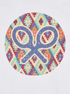 Camiseta circulo etnico multicolor blanca