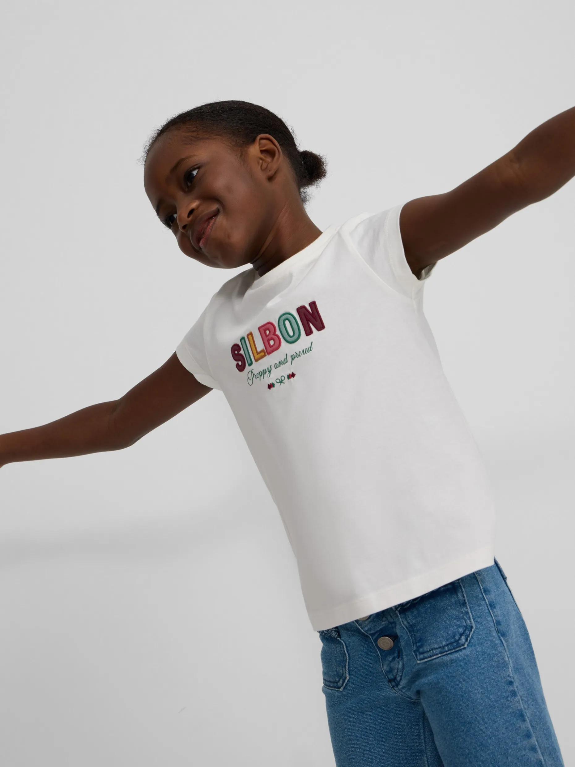 Camiseta girl letras silbon blanca
