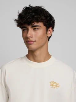 Camiseta relaxed fit market crema
