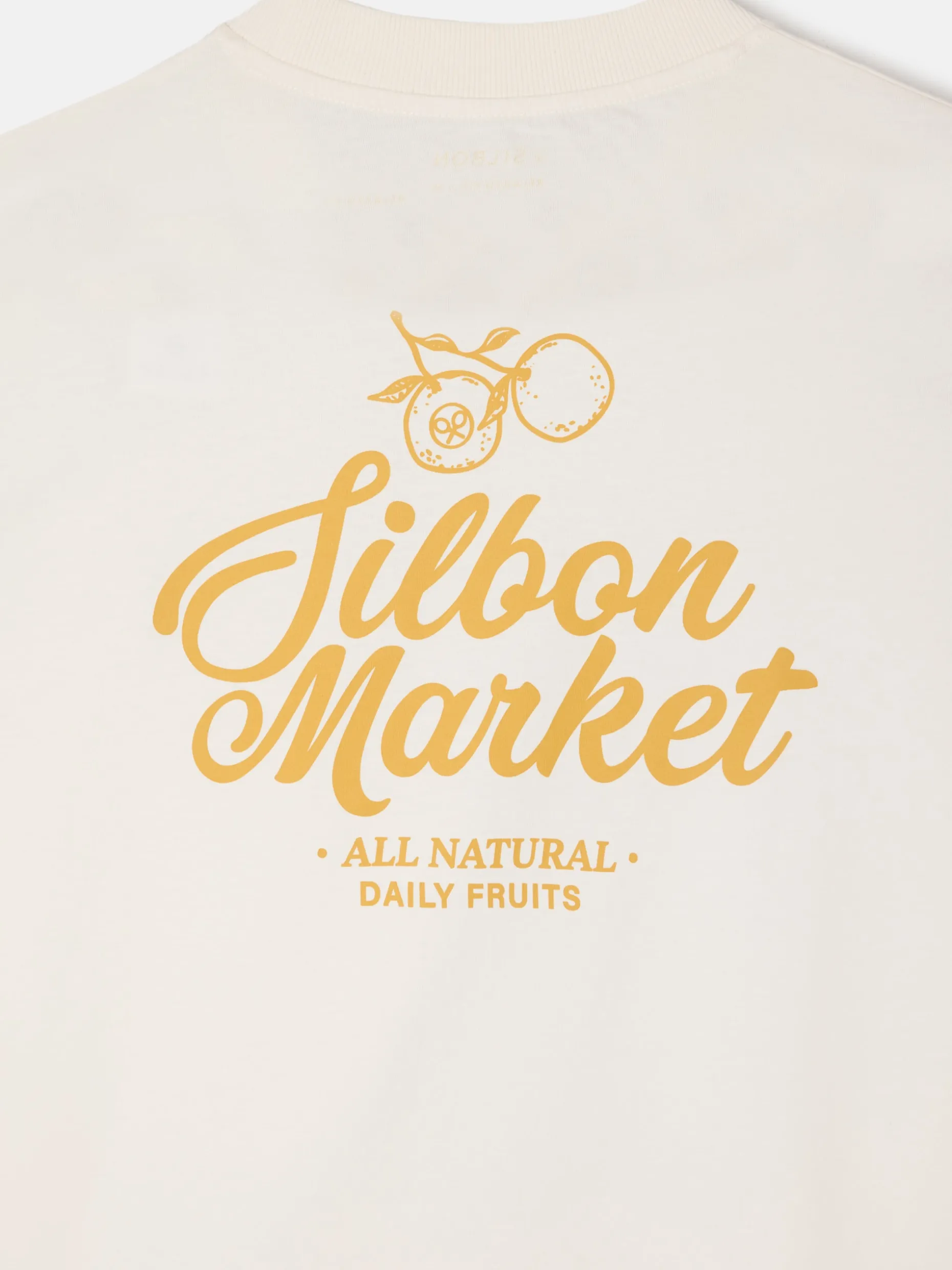Camiseta relaxed fit market crema