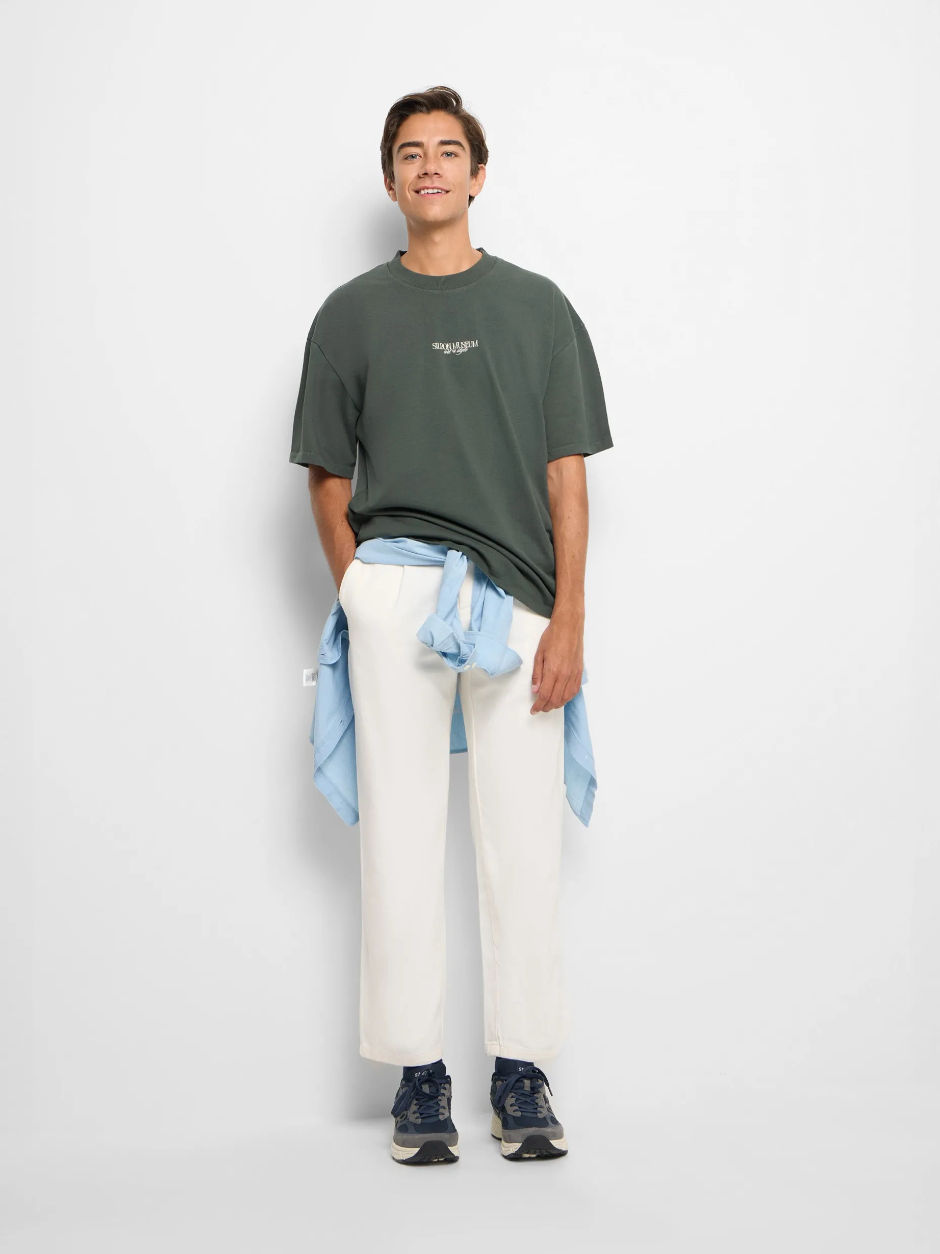 Camiseta relaxed fit museum verde