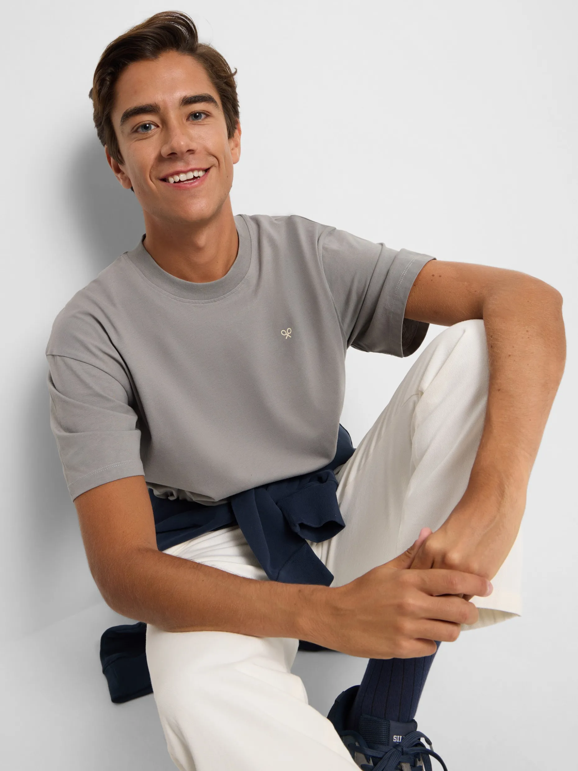Camiseta relaxed just vibes gris