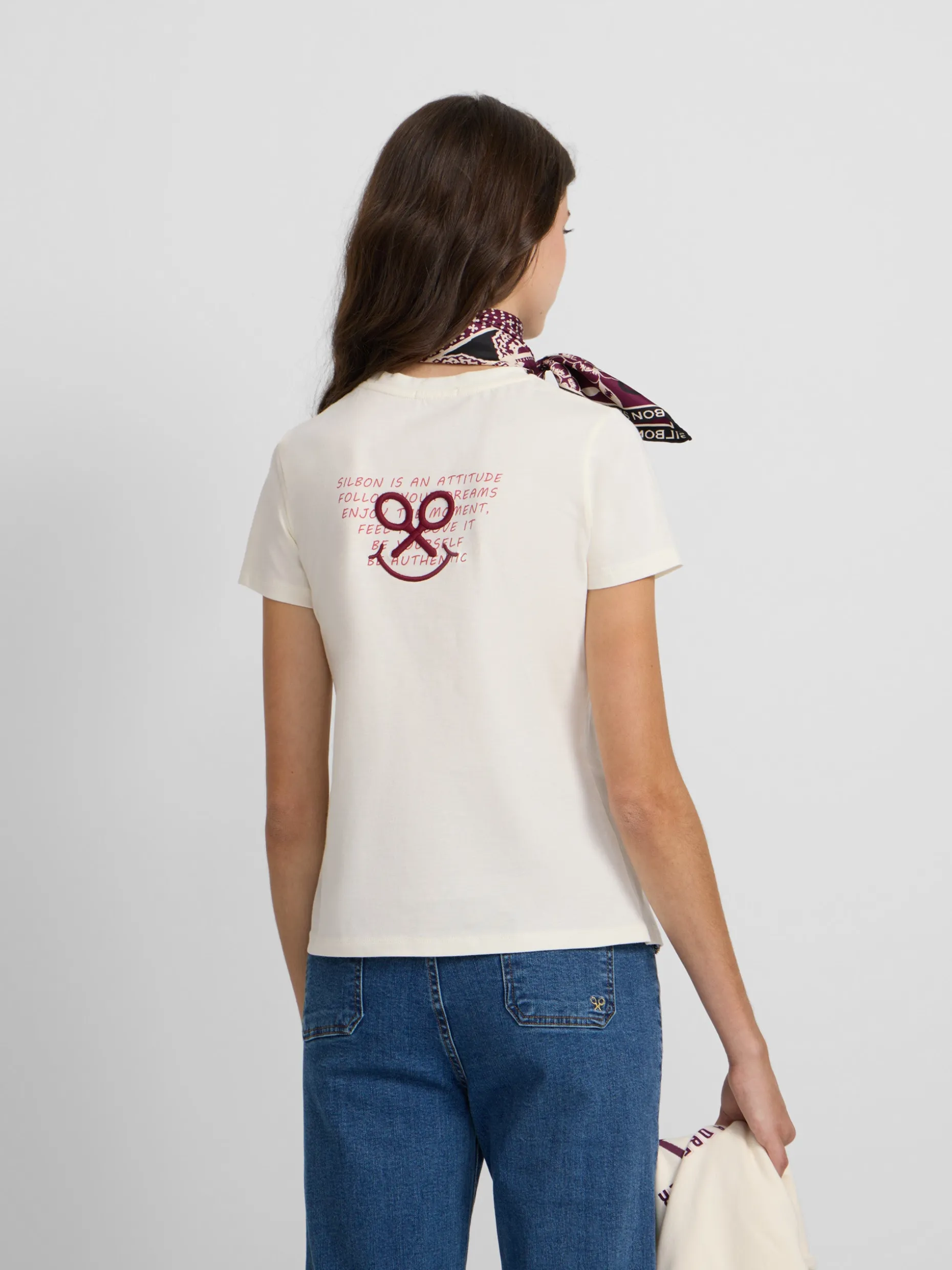 Camiseta woman letras smile blanca