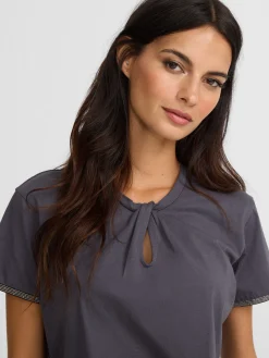 Camiseta woman nudo cuello negra