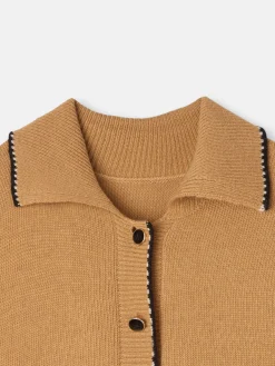 Chaleco detalles pespuntes camel