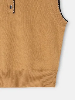 Chaleco detalles pespuntes camel