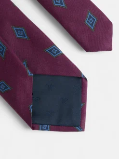 Corbata motivo rombo burdeos