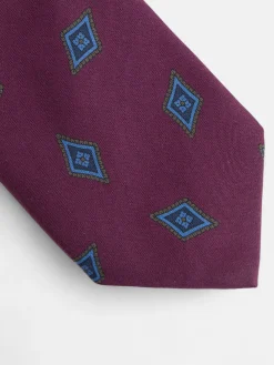 Corbata motivo rombo burdeos