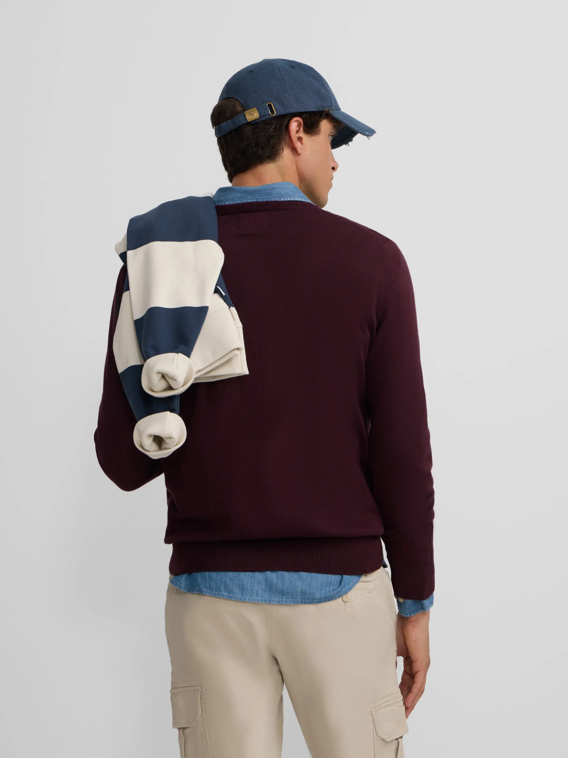 Jersey classic cuello redondo burdeos oscuro