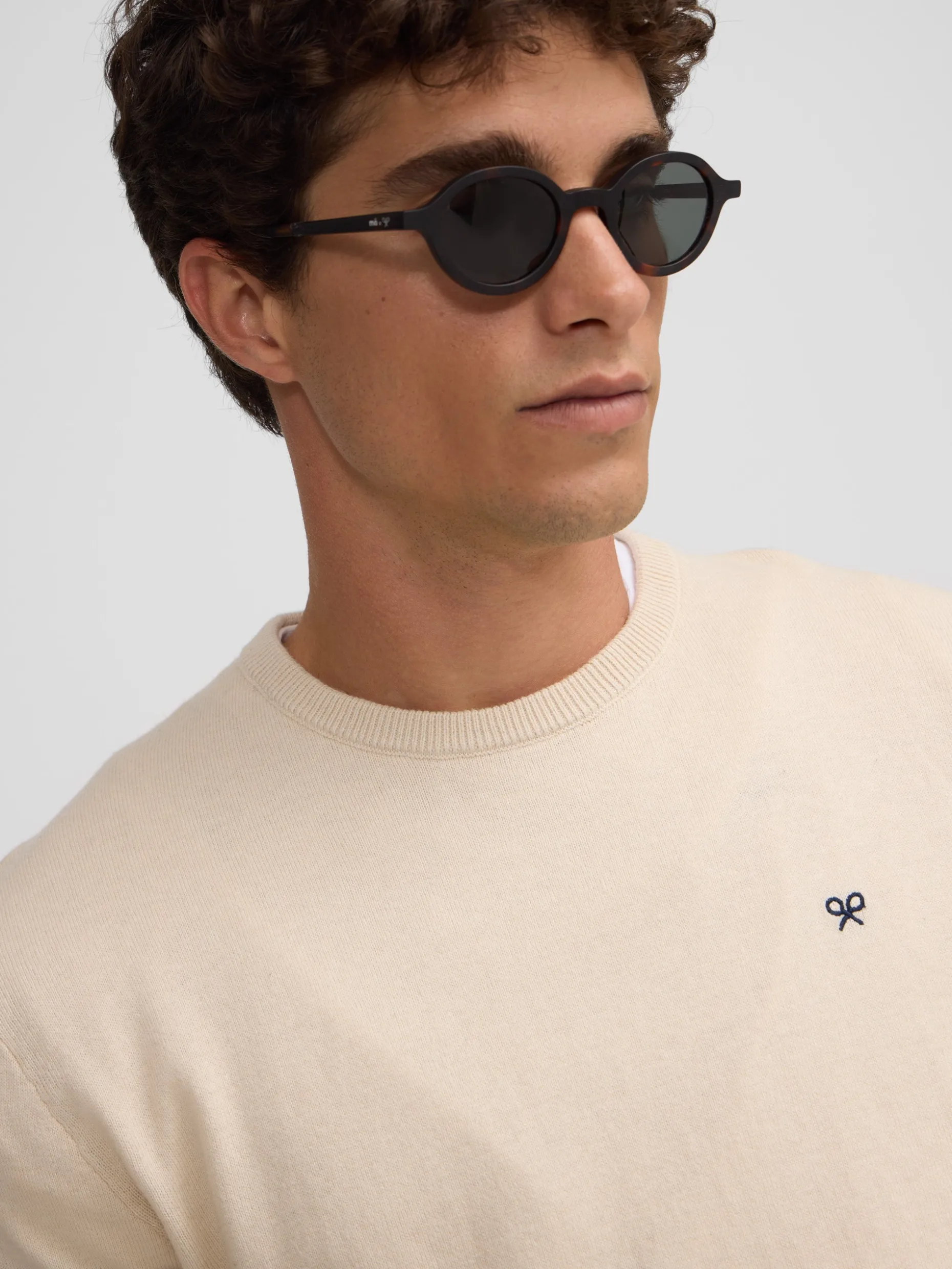 Jersey classic cuello redondo beige claro