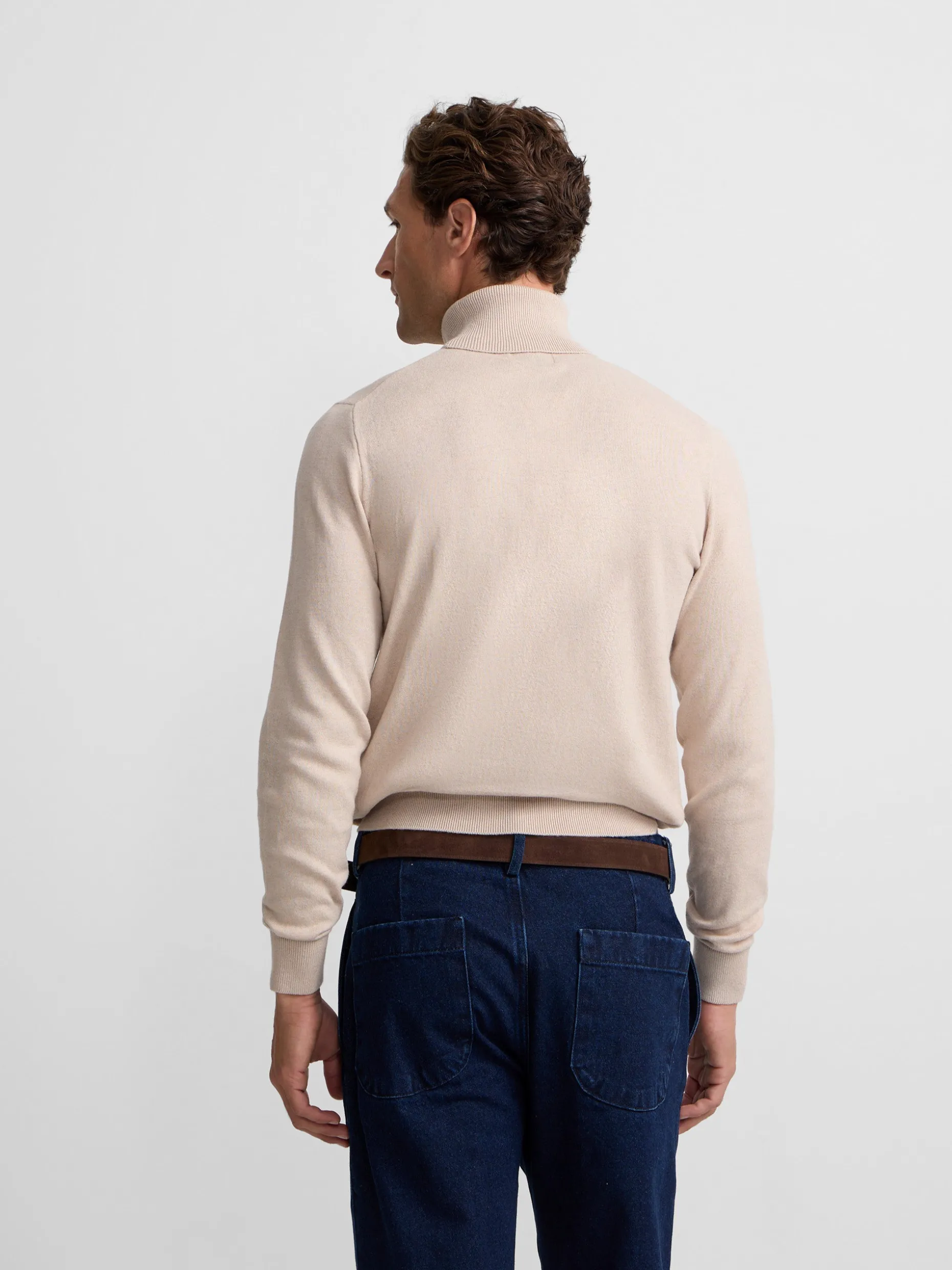 Jersey classic cuello vuelto beige
