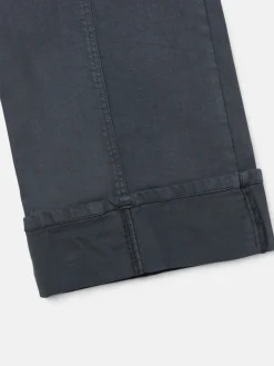 Pantalon denim cinturon trenza gris oscuro