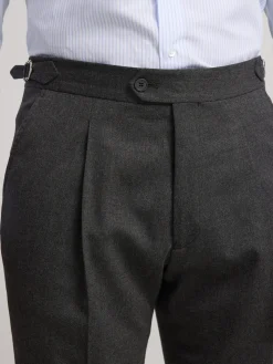 Pantalon vestir pinzas gris marengo