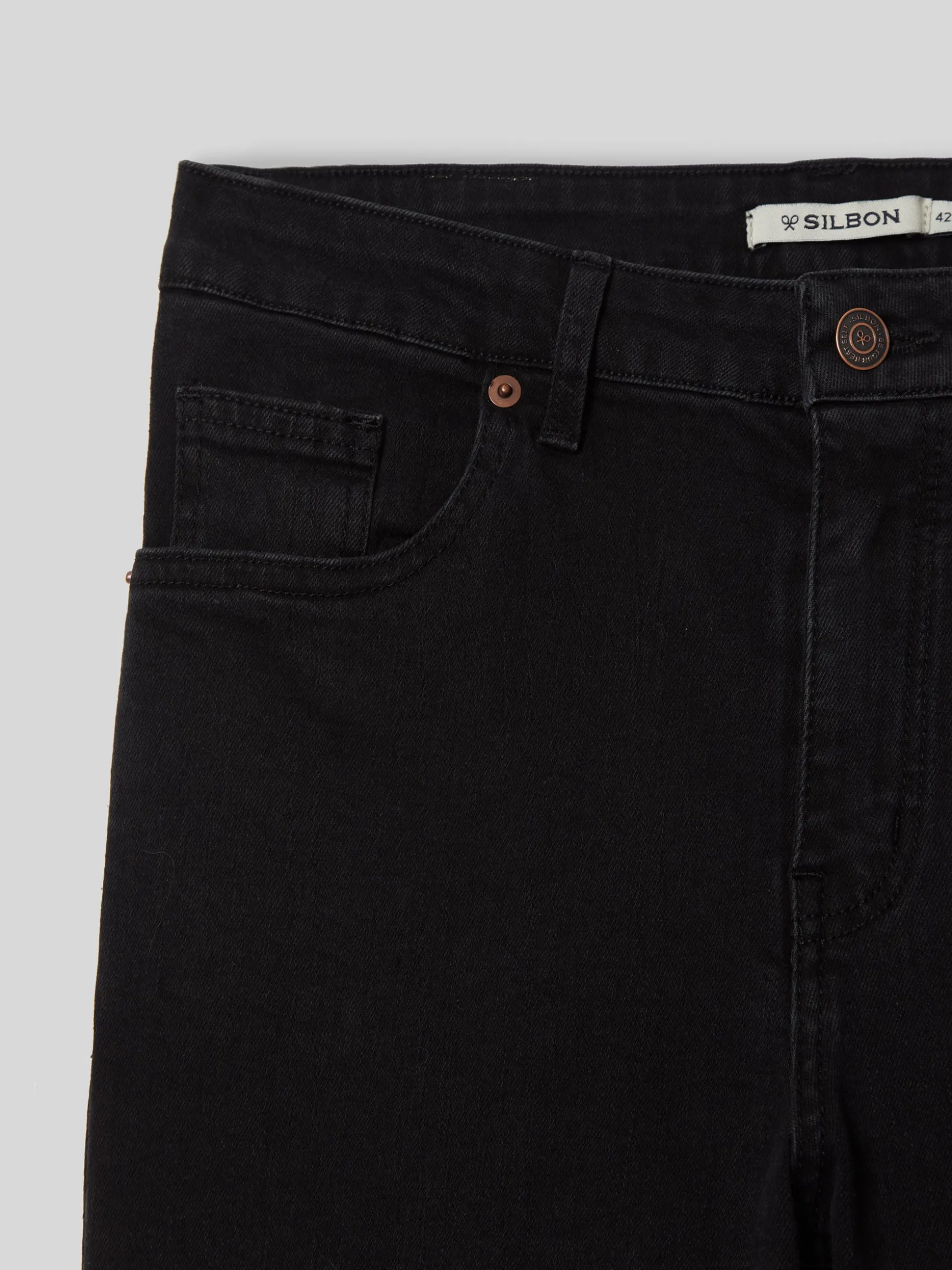 Pantalon woman slim fit negro