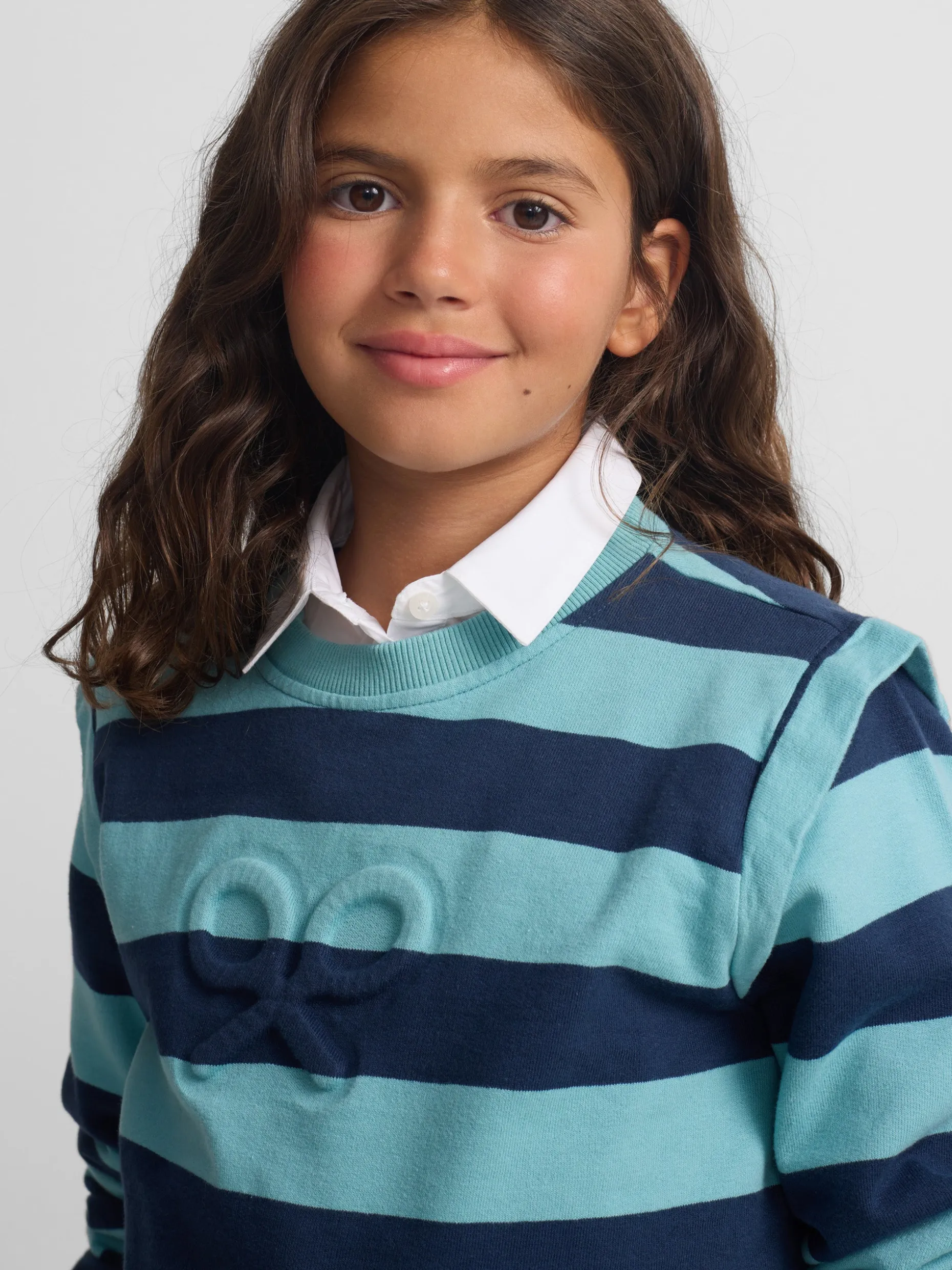Sudadera girl hombreras rayas azules