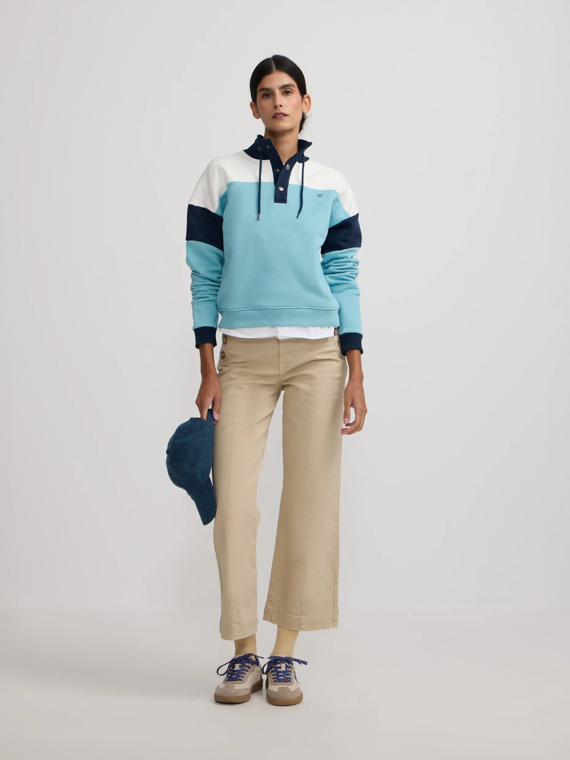 Sudadera woman tricolor cuello botones azules