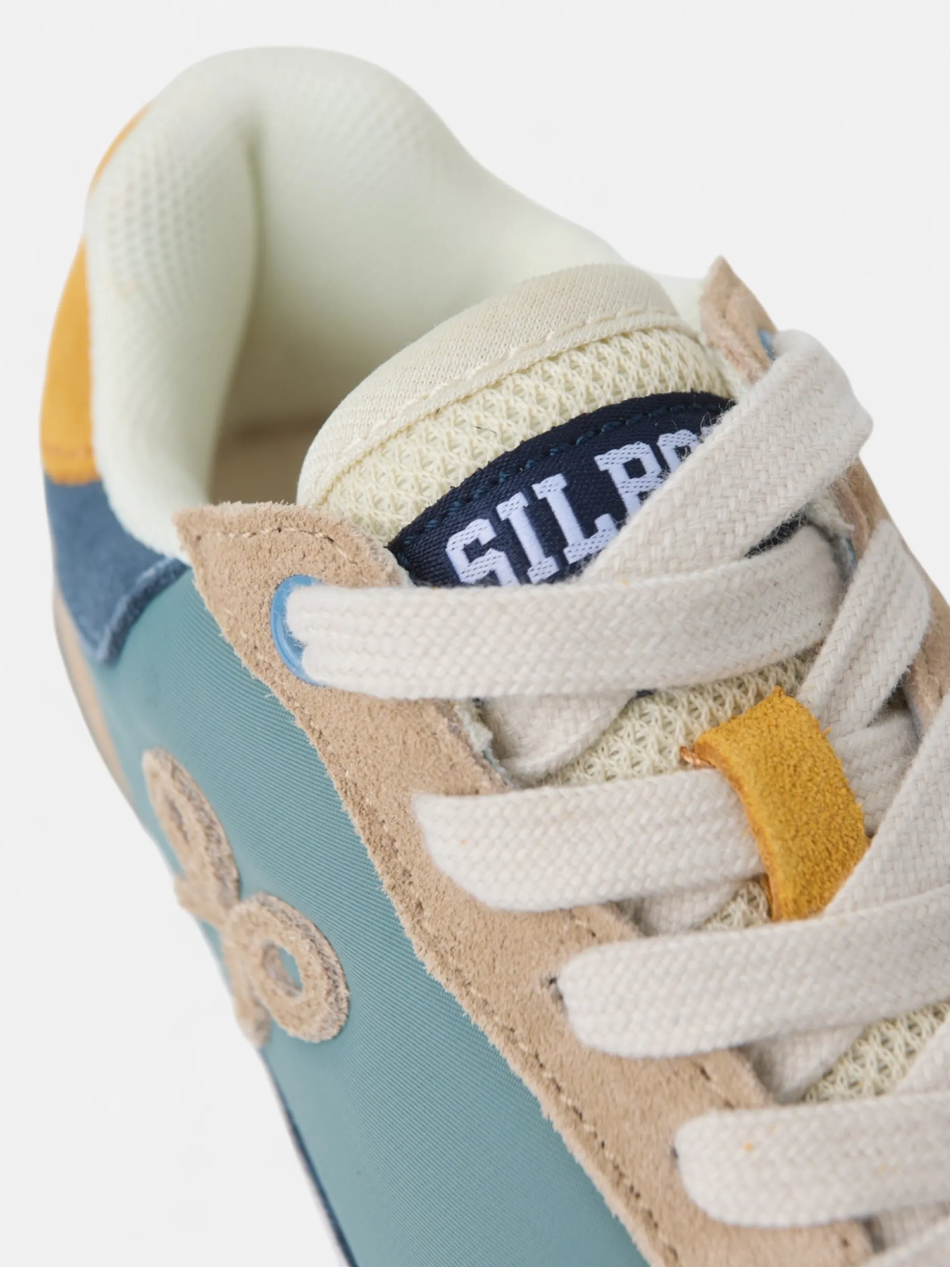 Zapatilla kids running multicolor verde