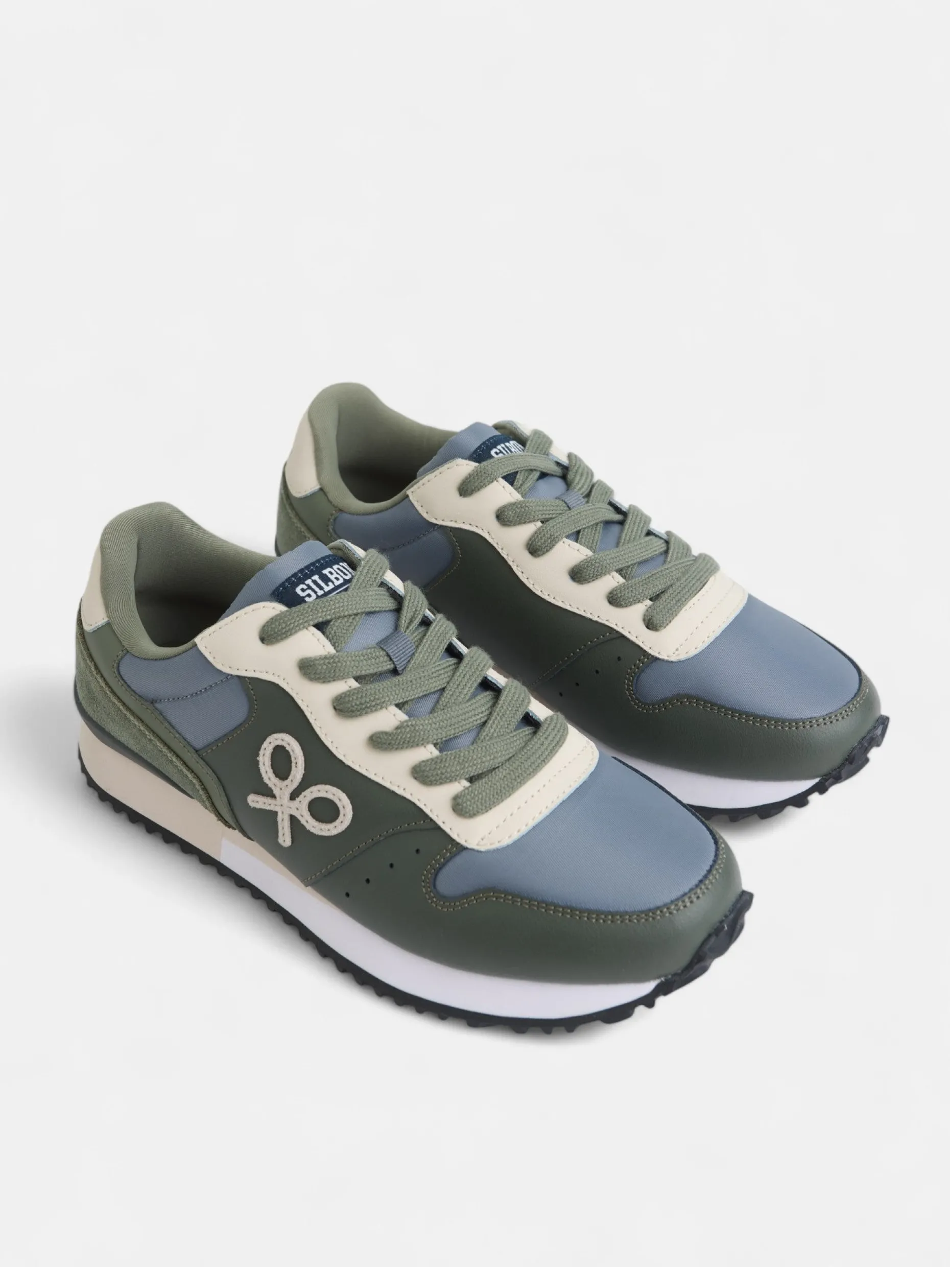 Zapatilla running sport verde