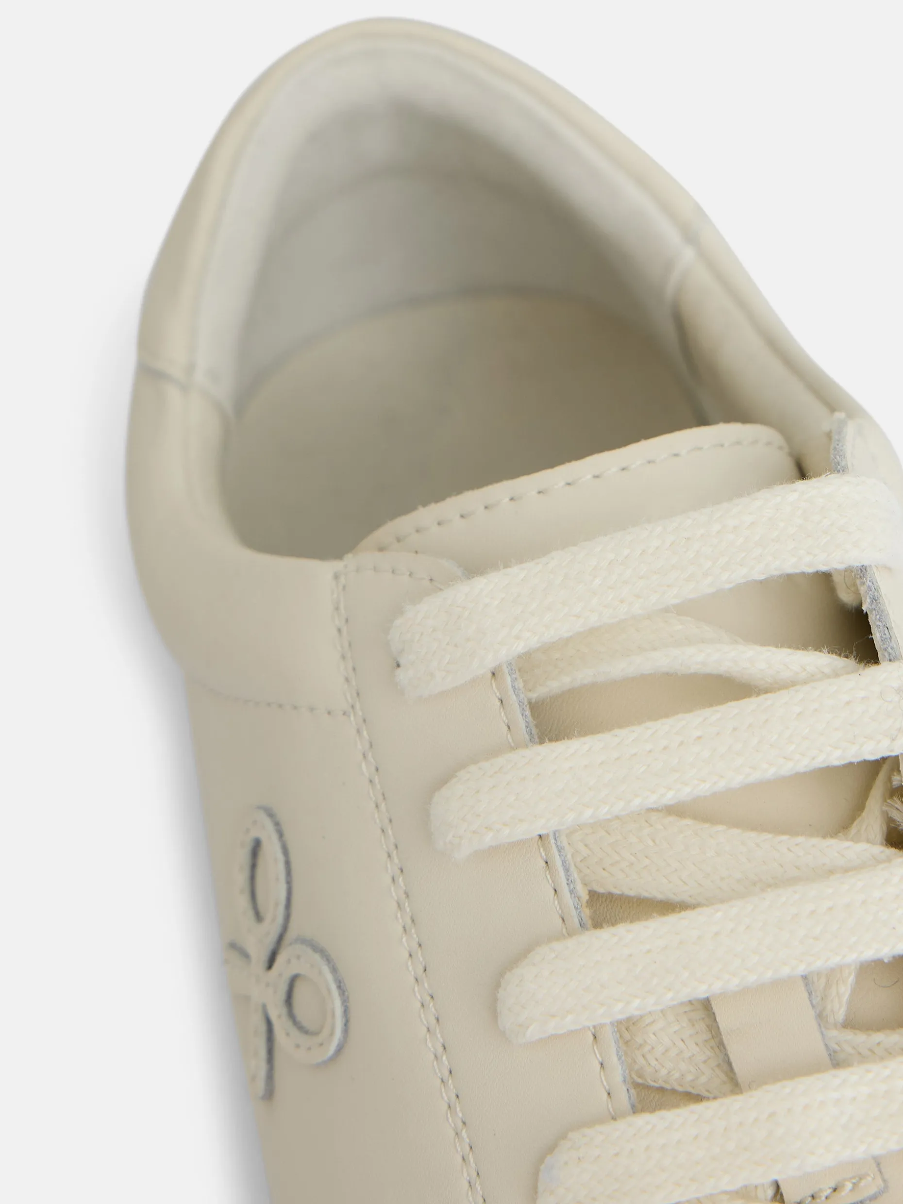 Zapatilla silbon clasica blanca