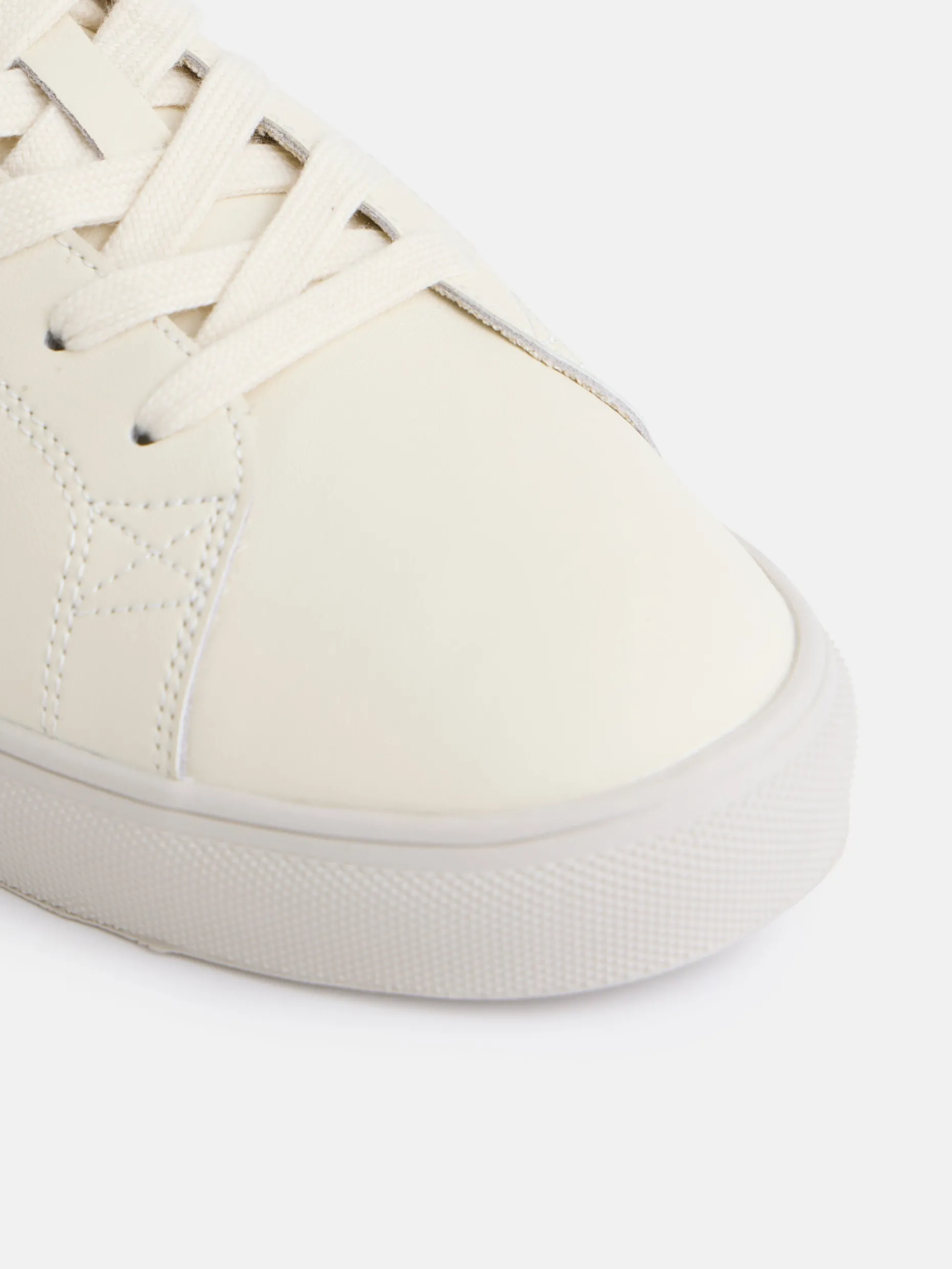 Zapatilla silbon clasica blanca burdeos