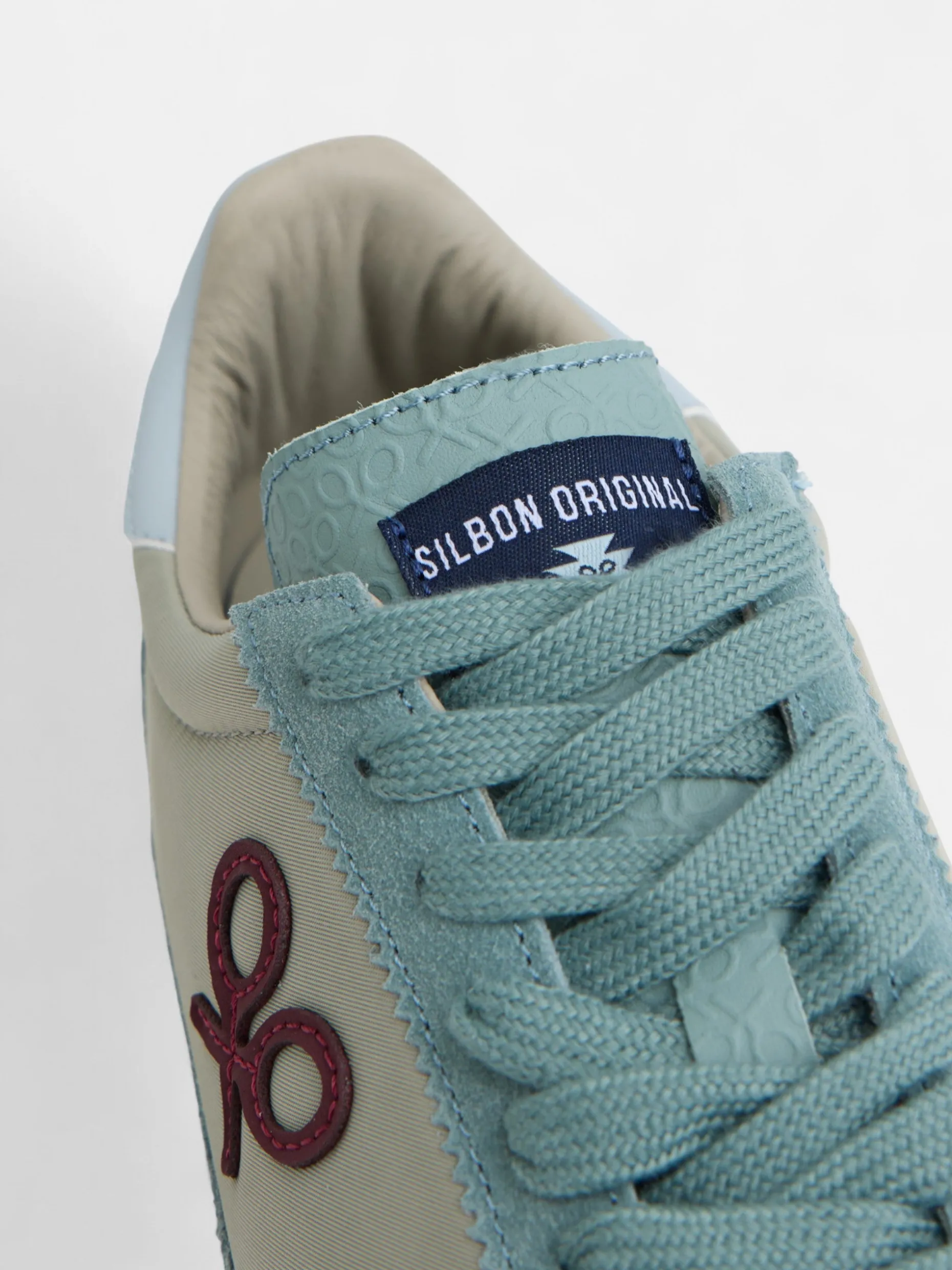 Zapatilla vintage gris azul