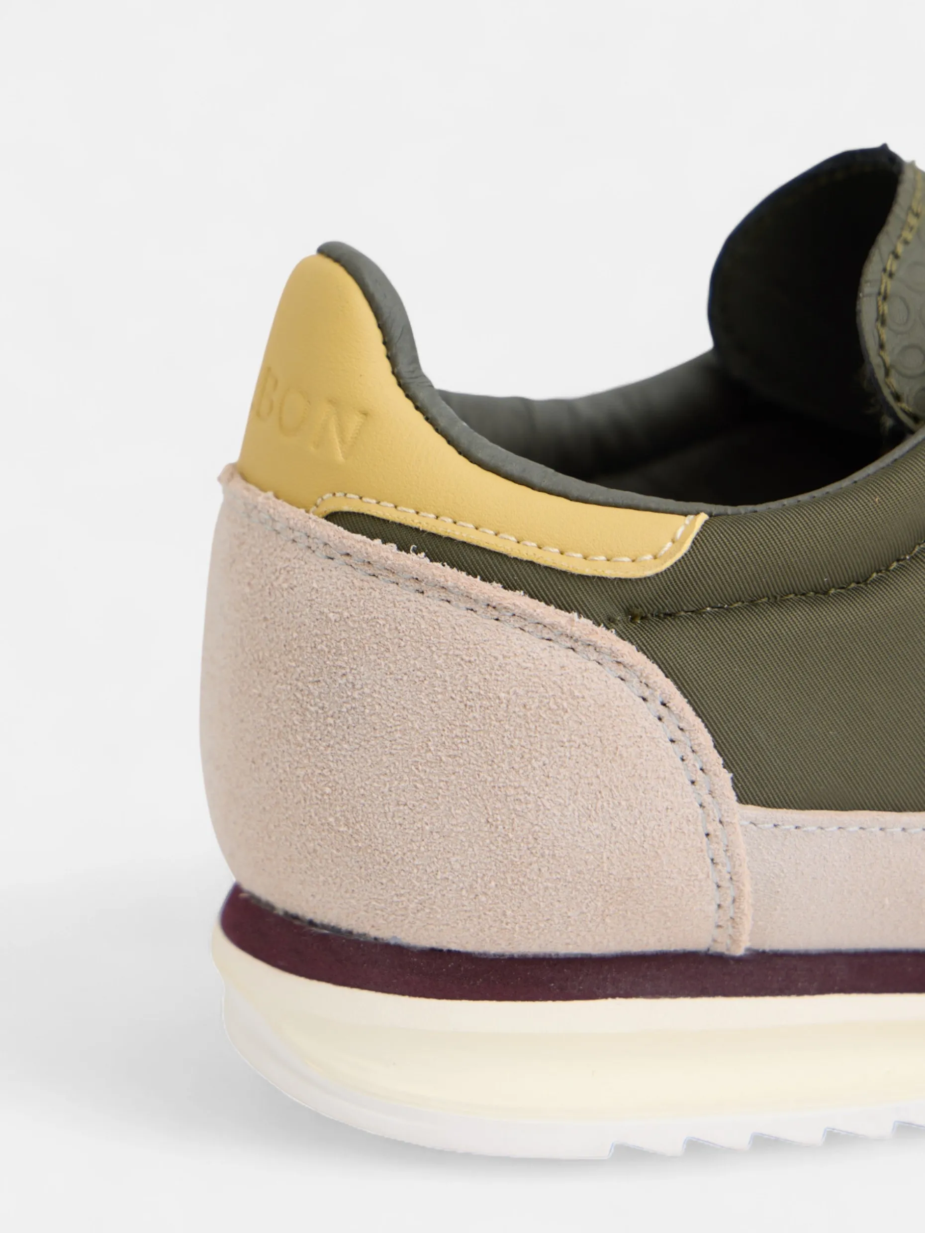 Zapatilla vintage verde beige