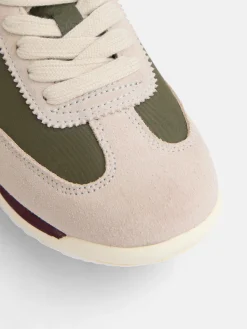 Zapatilla vintage verde beige