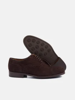 Zapato clasico ante perforado marron
