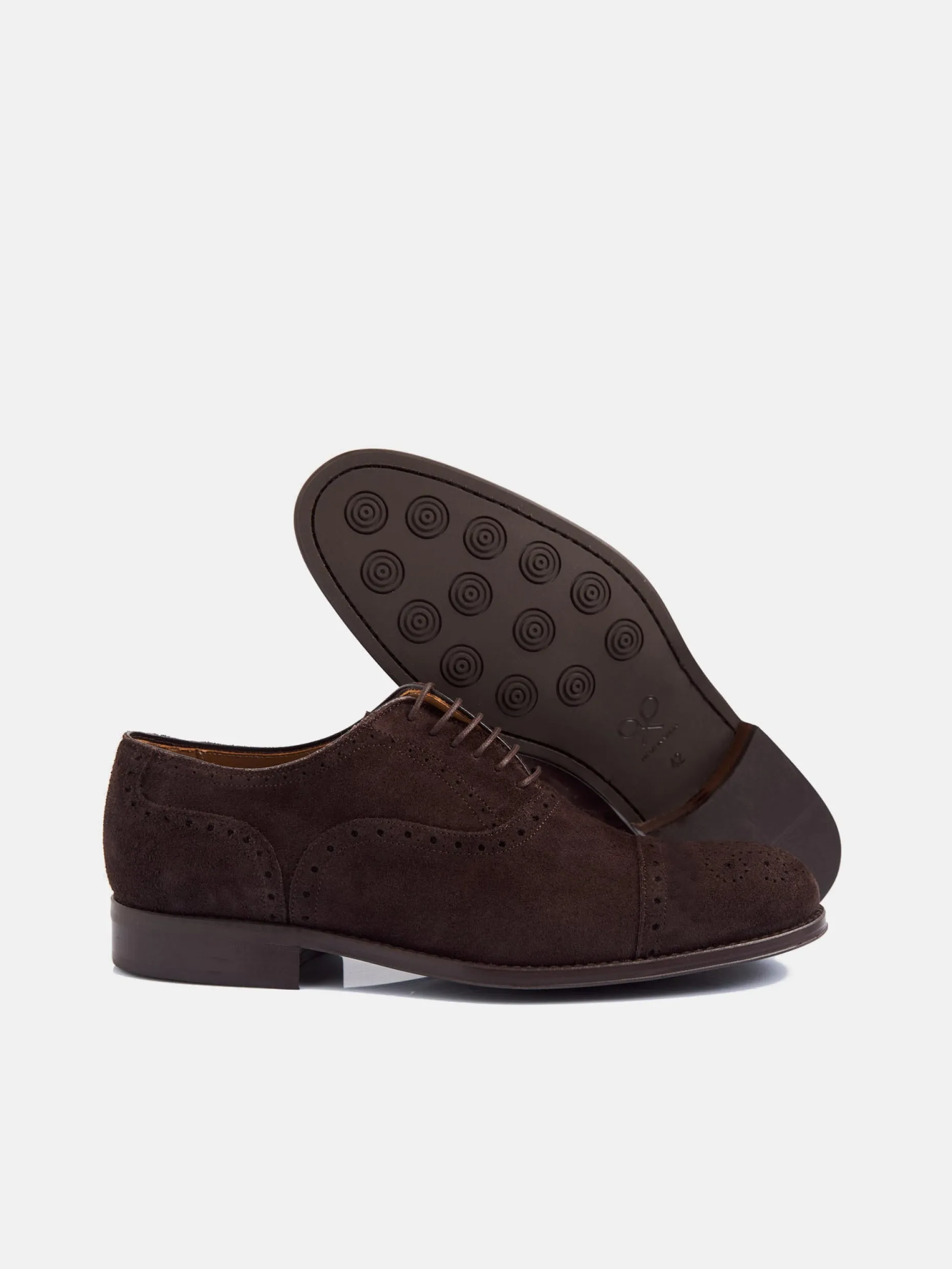 Zapato clasico ante perforado marron