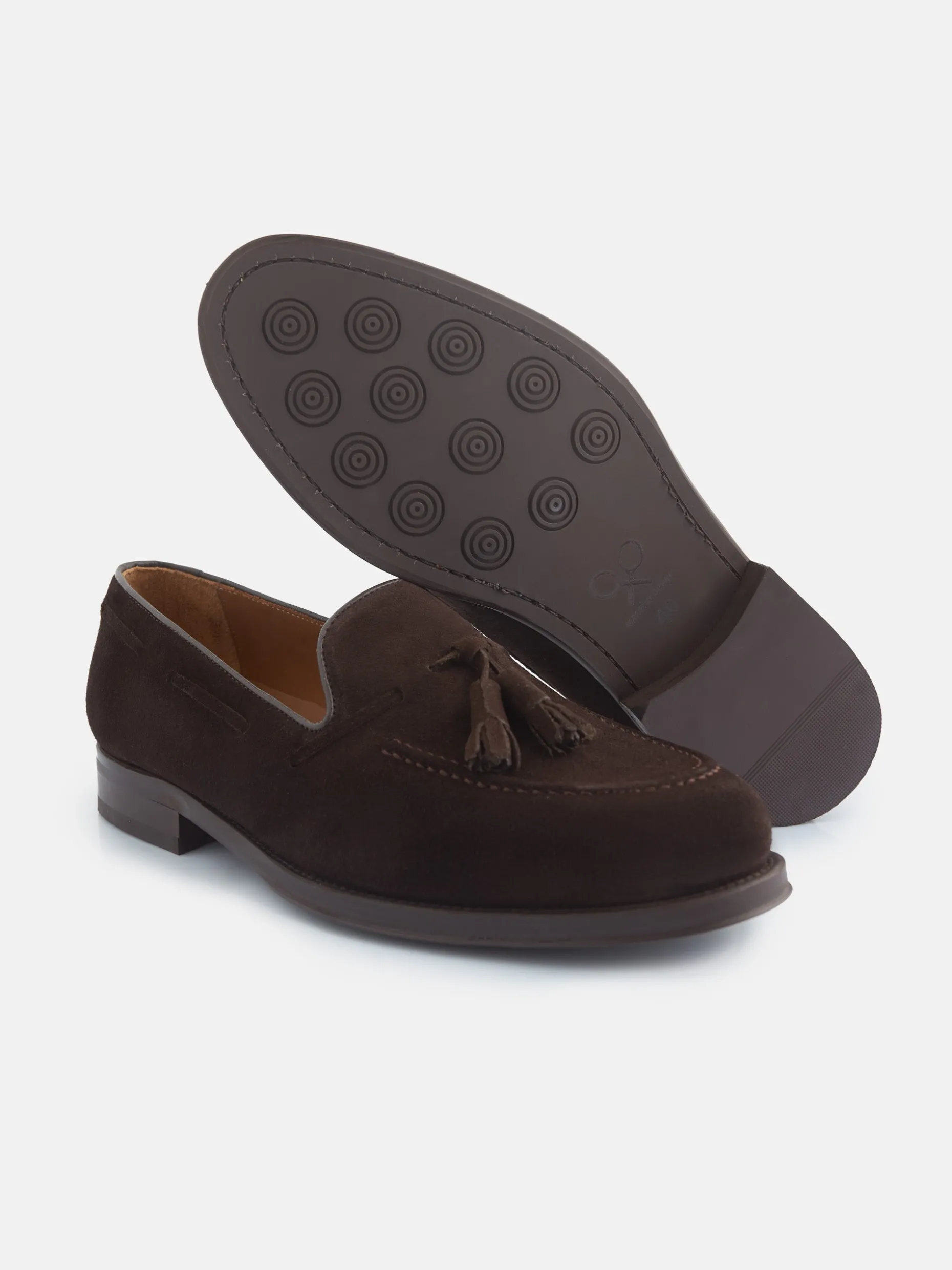 Zapato clasico borlas ante marron oscuro
