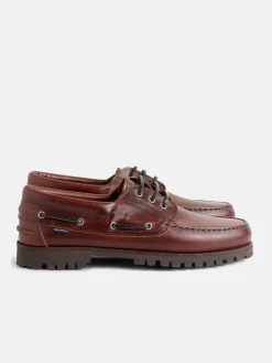 Zapato náutico clásico marrón