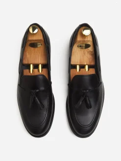 Zapato vestir borlas negro mate